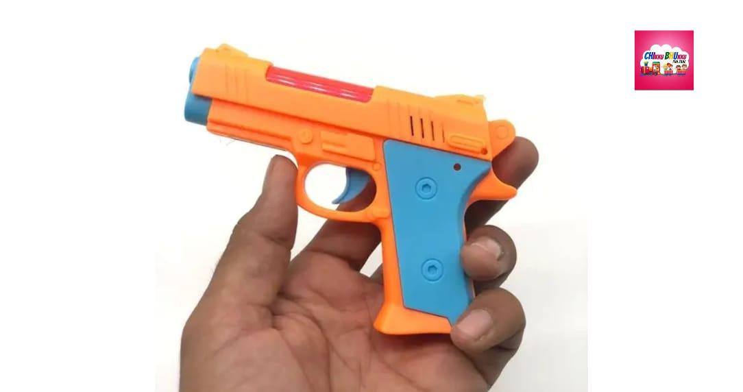 Plastic gun with laser light